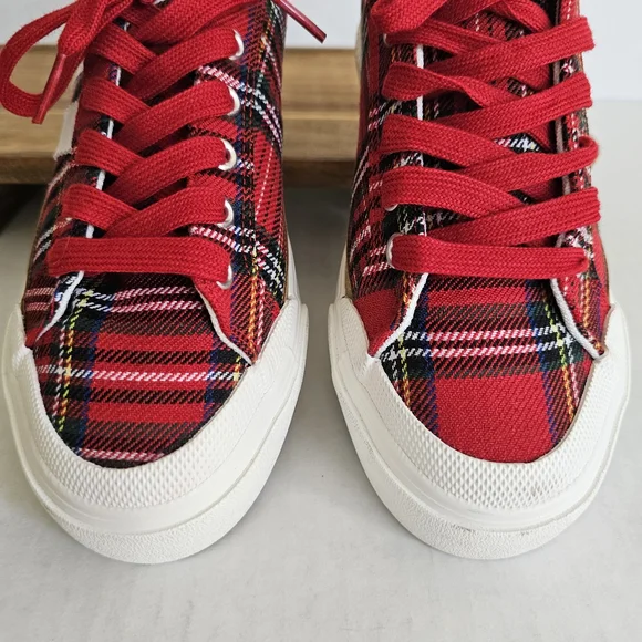 Corkys Thats Her Red Plaid Platform Sneakers Size 7 Lace Up Casual - Picture 3 of 12